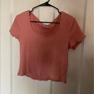 Women’s Pink cropped XL “Divided” shirt